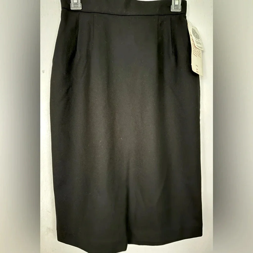 NWT Block Island Petites 7/8 Black 100% pure wool lined pencil skirt
